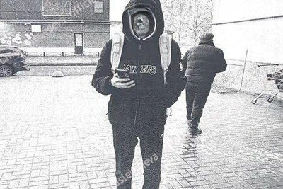 В Петербурге курьеров штрафуют за неправильную форму