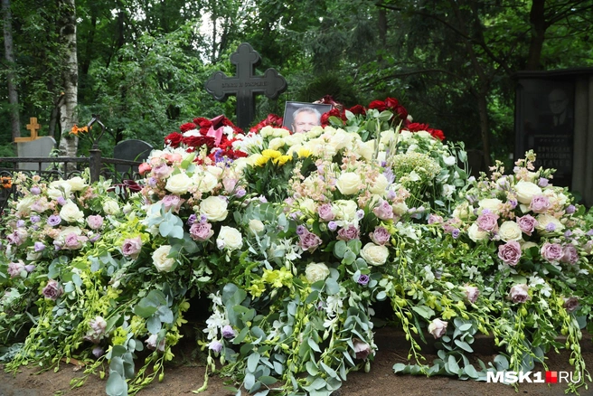 Юрия Мороза похоронили рядом с первой женой — актрисой Мариной Левтовой | Источник: фото с сайта MSK1.RU
