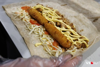 Неудачные эксперименты с соусами и продуктами сказались на трафике заведения | Источник: Алексей Волхонский / V1.RU