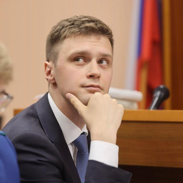 <p>Георгий Краснов</p>