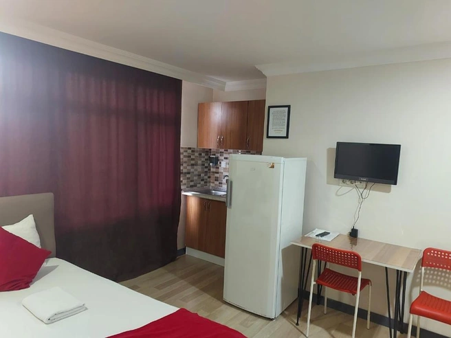 Интерьер, застрявший в нулевых годах | Источник: Booking