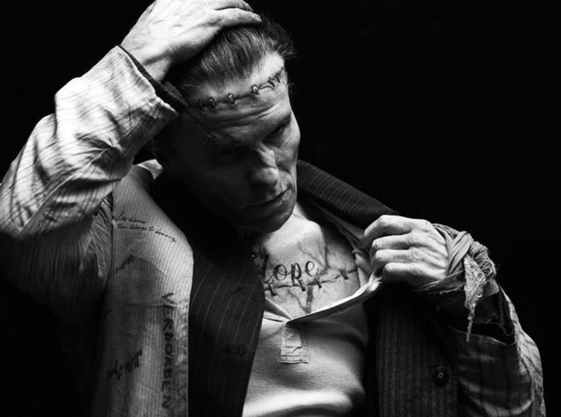 Татуировки и швы: как выглядит Франкенштейн в исполнении Кристиана Бэйла