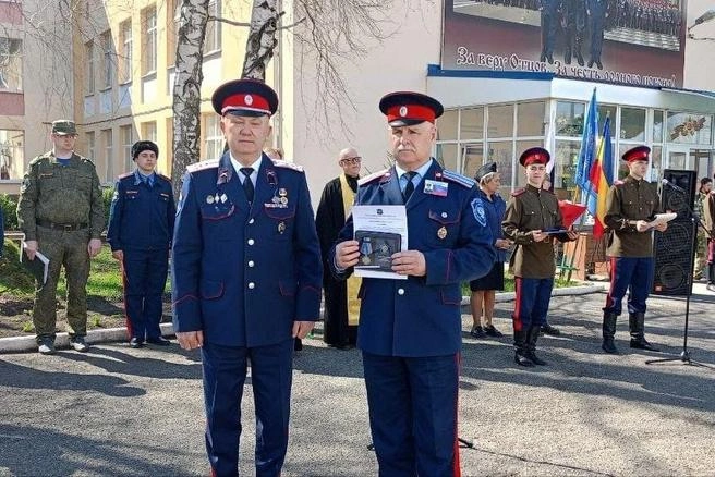 В приказе о награждении говорится: «За значительный личный вклад, сохранение российского казачества» | Источник: Baklanov-korpus.ru