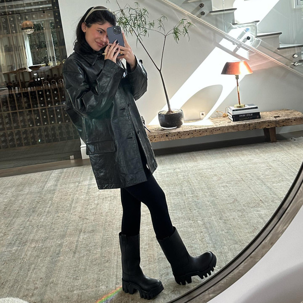 Сапоги как у Кайли Дженнер — модная обувь на зиму 2023, которой не страшна плохая погода