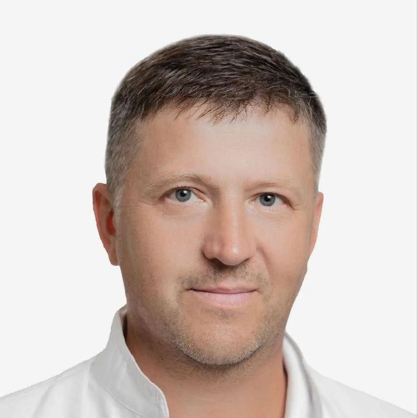 <p>Вячеслав Викторович Ельчанинов</p>