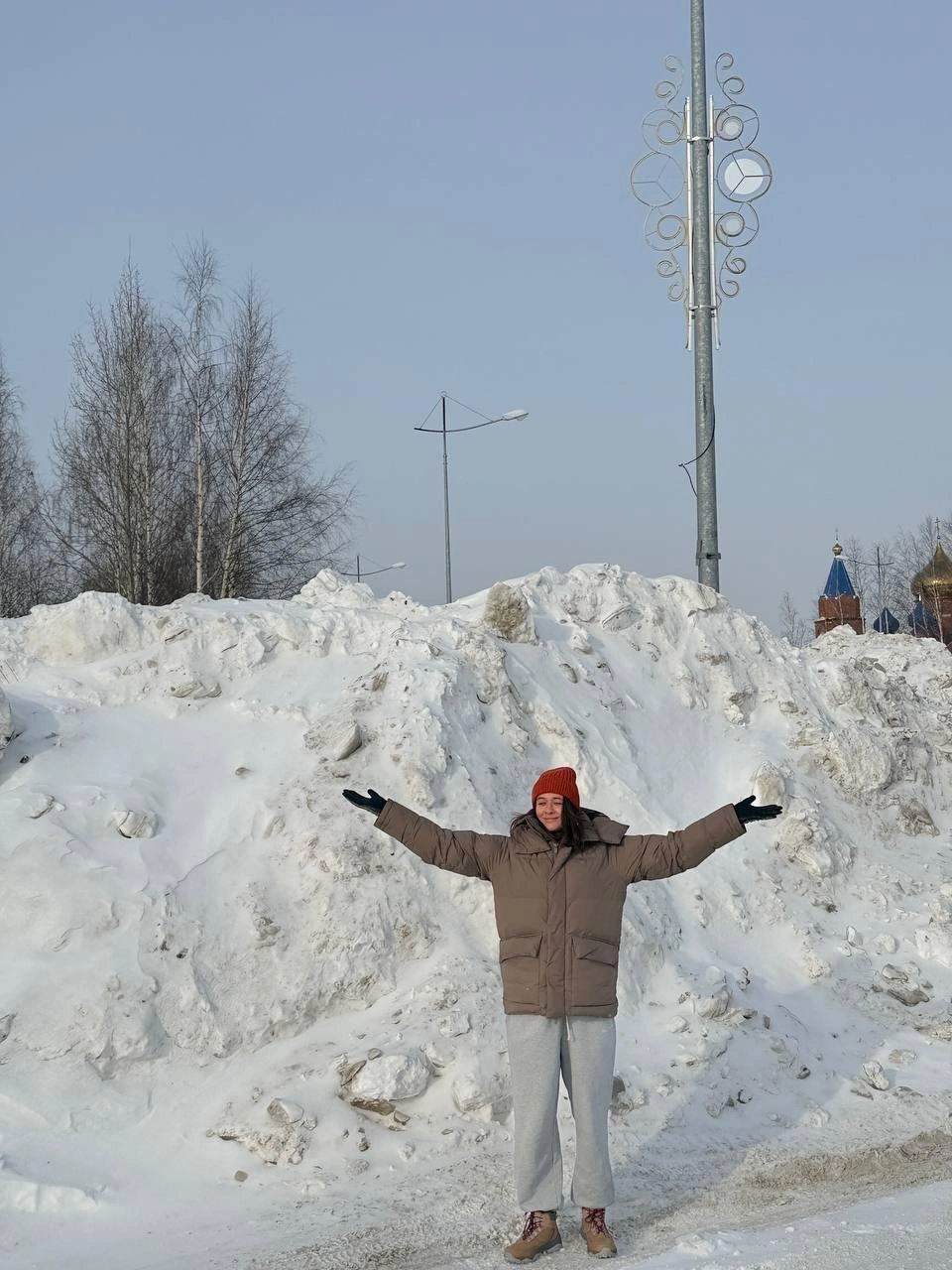 Таксист сказал тюменке, что на Губахе в этом году выпало рекордное количество снега. Да что там говорить, Пермь тоже завалило! | Источник: Анастасия Малышкина / 72.RU