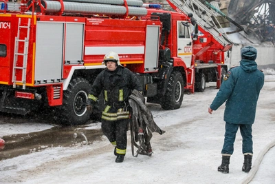 Крупный пожар на складе под Красноярском охватил 2000 квадратных метров
