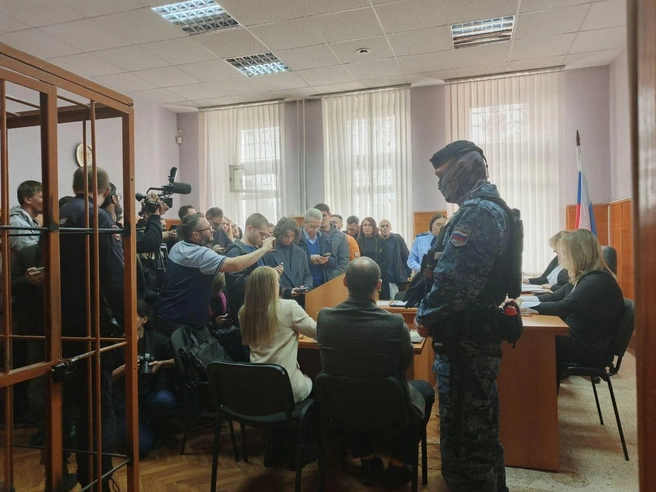 На судебном процессе присутствовали многочисленные журналисты | Источник: Анастасия Копыркина