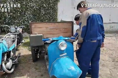 Студенты техникума переделывают автомобили для бойцов СВО