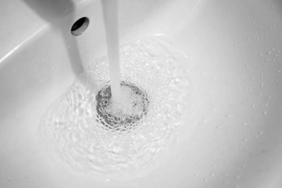 Scammers exploit water main break in Tomsk with ticket scheme