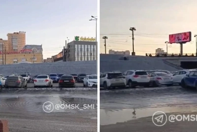 Water main break floods Budarina Street