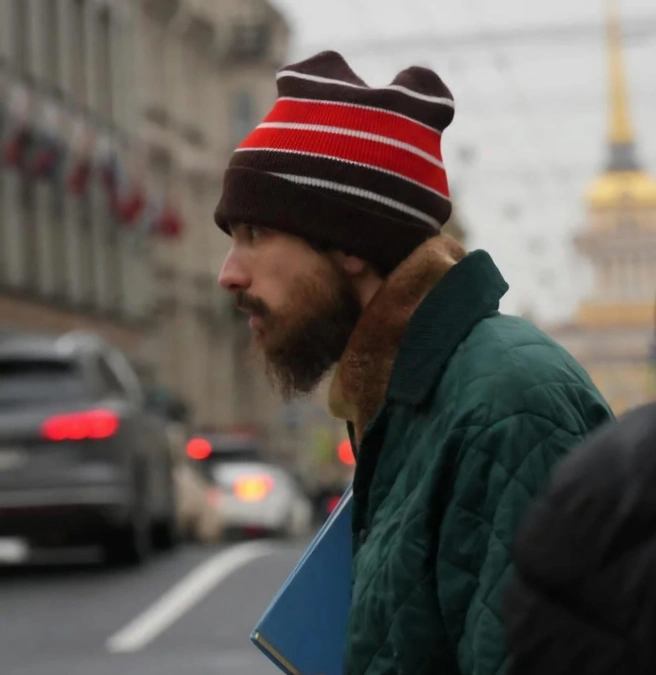 Марк Эйдельштейн перевоплотился до неузнаваемости | Источник: Иван Красиков