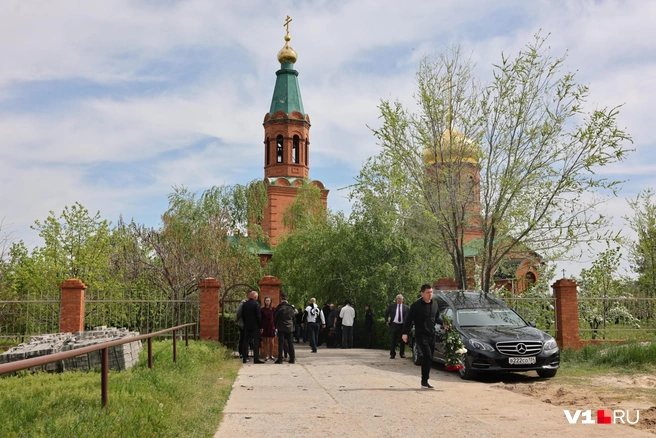 Александра Назарова похоронят 6 мая в Светлом Яре | Источник: Алексей Волхонский / V1.RU