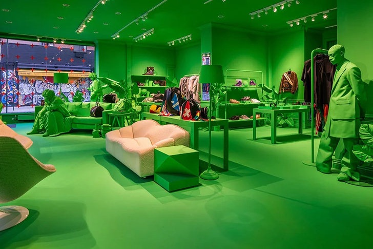 Ярко-зеленый pop-up бутик Louis Vuitton в Нью-Йорке (фото 3)