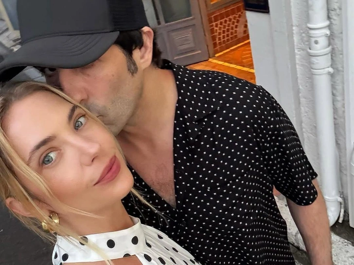 Источник: @ashleybenson