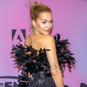 Должен был выступить Джунгкук из BTS: MTV EMAs 2023 отменили