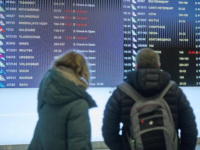 В аэропорту Сочи задержаны и отменены более 100 авиарейсов. | Источник: Дмитрий Толстошеев / MSK1.RU