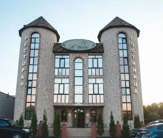 Гостинично-ресторанный комплекс, по словам продавца, пользуется популярностью | Источник: avito.ru