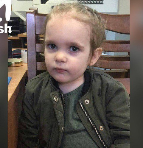 Двухлетняя девочка оказалась брошена в московской поликлинике