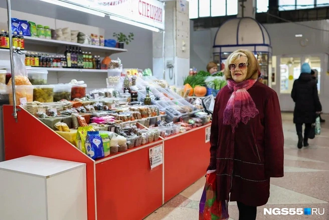 Из-за нового изменения НДС начинают закрываться прилавки | Источник: Евгений Софийчук / NGS55.RU