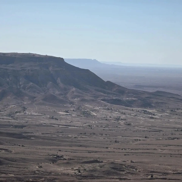 «Городок хоббитов» и подземный дом на 8 семей в пустыне: россиянин рассказал, зачем стоит лететь в Ливию