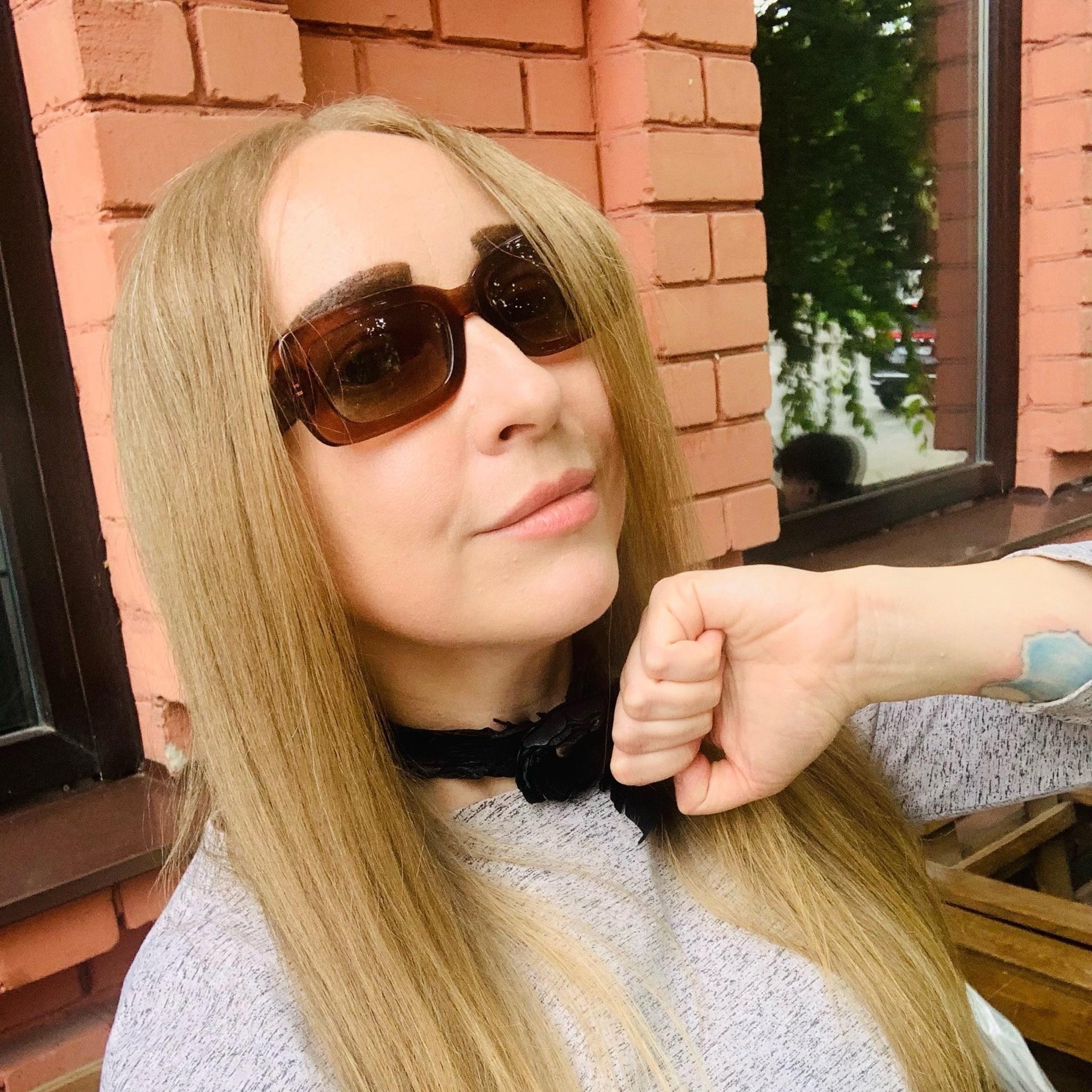 <p>Елена Ленч</p>