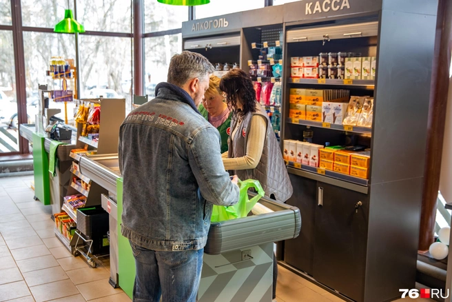 Жители соседних регионов тратят больше | Источник: Кирилл Поверинов / 76.RU