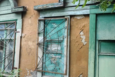 Два аварийных дома в Мурманске расселяют за 10 дней