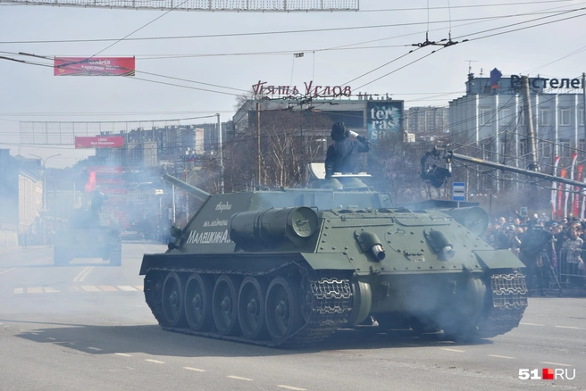 Горожанам показали новую и историческую военную технику | Источник: Александра Балаба