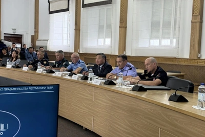 Пресс-конференция по делу о пропаже двух девочек в Кызыле