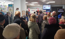 День выдачи: Петербуржцы занимают очередь за тест-полосками и инсулином в 6 утра