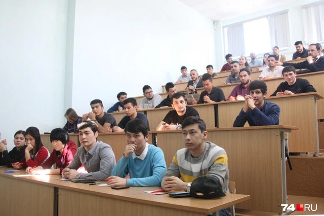 В Зауралье вузы понемногу возвращаются к очному обучению | Источник: Игнат Сарапулов / 74.RU