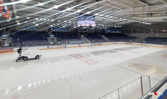 В ледовом дворце проходят массовые катания и спортивные соревнования | Источник: Анастасия Баринова / 56.RU