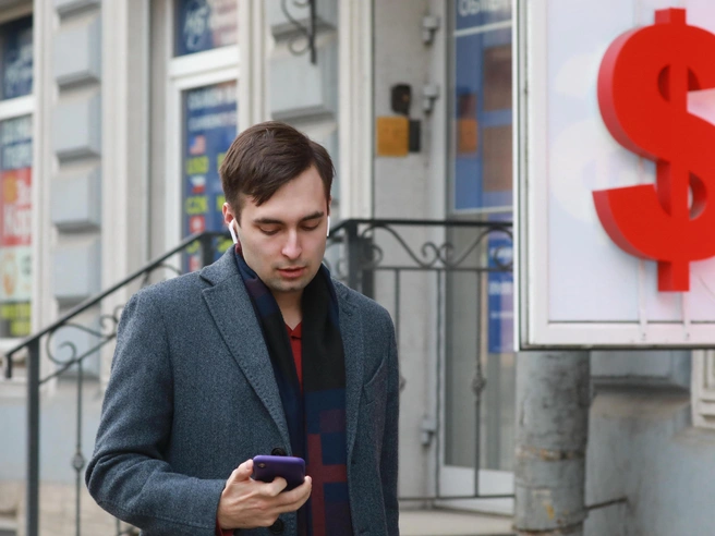 Экономическая активность постепенно выходит на сбалансированный путь развития. | Источник: Сергей Коньков / FONTANKA.RU