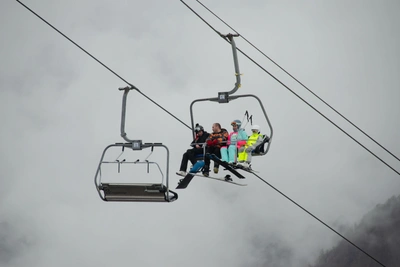 Роза Хутор меняет график катания и закрывает трассы