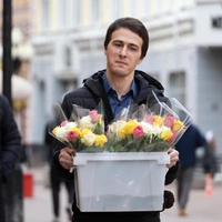 Можно успеть съездить и вернуться к 8 Марта: назван регион России с самыми дешевыми цветами по ₽141