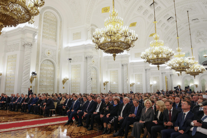 Владимир Путин подписал договоры о присоединении к Российской Федерации ДНР, ЛНР, Запорожской и Херсонской областей