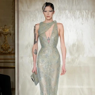Когда высокая мода — это искусство: 60 образов кутюрного Armani Privé в честь юбилея