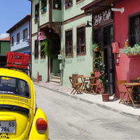 Цены росли каждый день, открыть счет — испытание: как россиянка прожила год в самом европейском городе Турции