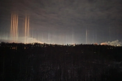 Ярославцы сфотографировали редкие световые столбы