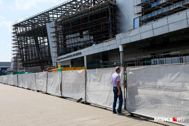 За процессом наблюдает руководство | Источник: Артем Устюжанин / MSK1.RU