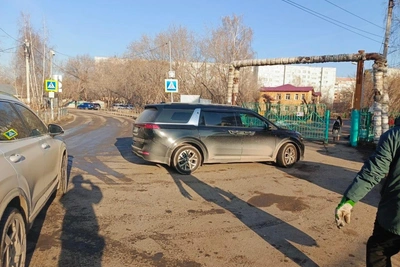 9-летнюю девочку сбили у омской гимназии