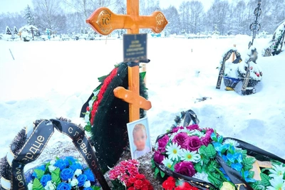 Mother drowns son in Moscow; funeral reveals broken fingers