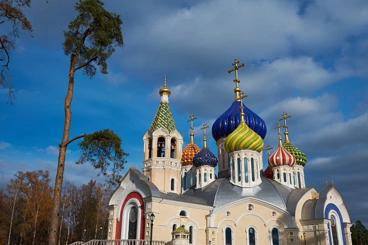 По совету классика: почему стоит уехать на выходные в мае в Переделкино