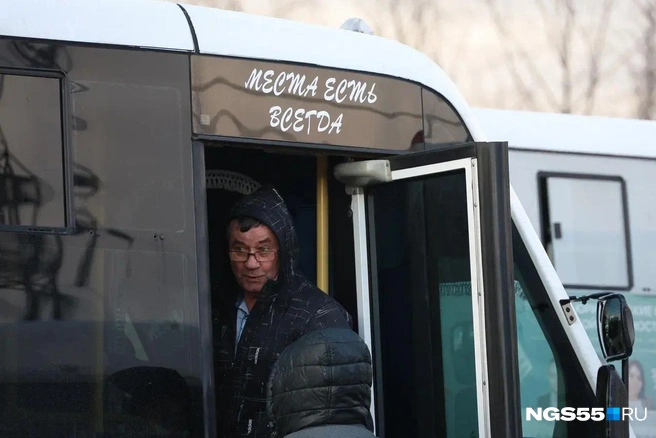 Раньше точно было лучше, уверены водители  | Источник: Евгений Софийчук / NGS55.RU 