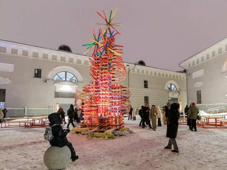 Электроелка Николая Полисского в Музее Москвы