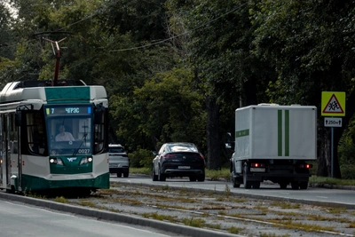 В Челябинске на неделю перекроют две полосы на улице Российской