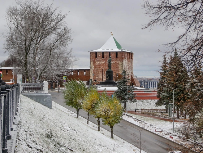 Снегопад в середине октября в отдельных районах области | Источник: Наталья Бурухина / NN.RU
