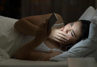 «В 16 лет приснилось, что отец хочет меня изнасиловать. В реальной жизни я устала от его контроля»