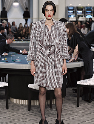 Неделя Высокой моды в Париже: Chanel FW2015/16